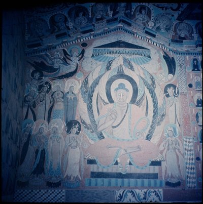 Buddha Shakyamuni che predica, circondato da Bodhisattva e Asparesi, periodo Nanbeichao II, 501-580 d.C. (affresco) da Chinese School